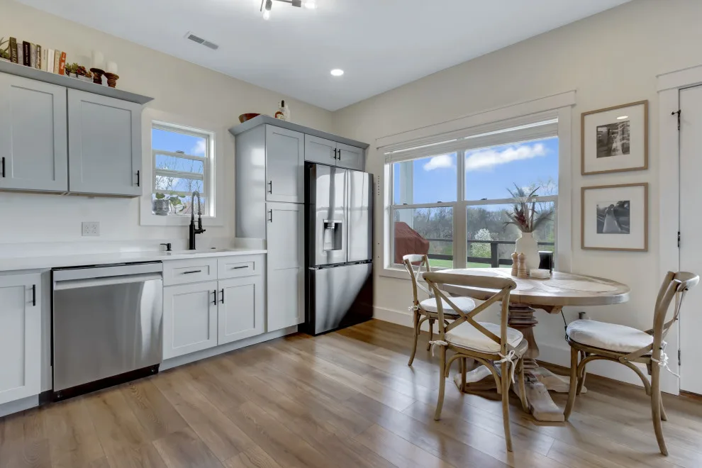 Contemporary Farmhouse ADU by Southern Hills Construction - Photo 7