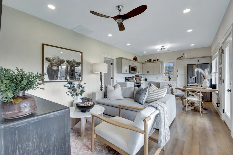 Contemporary Farmhouse ADU by Southern Hills Construction - Photo 3