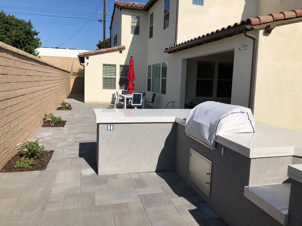 Porcelain and Pavers by Drip DTS Design And Build - Photo 17