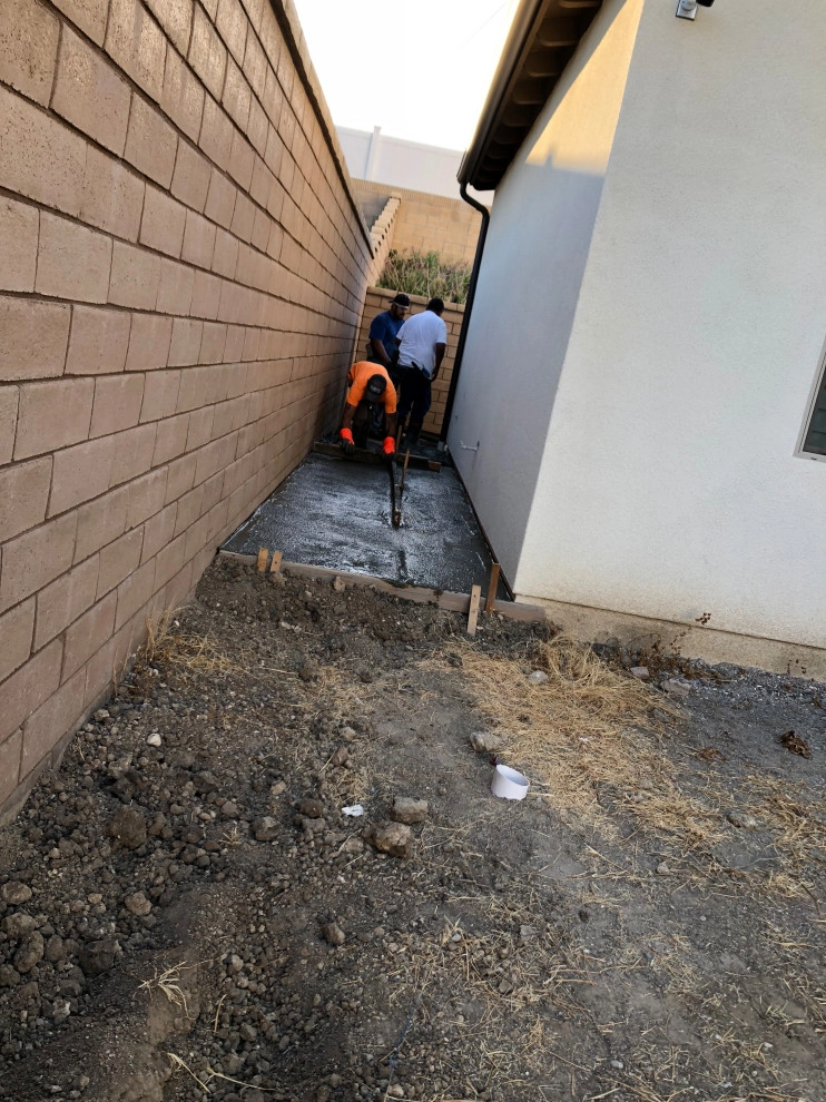 Porcelain and Pavers by Drip DTS Design And Build - Photo 23