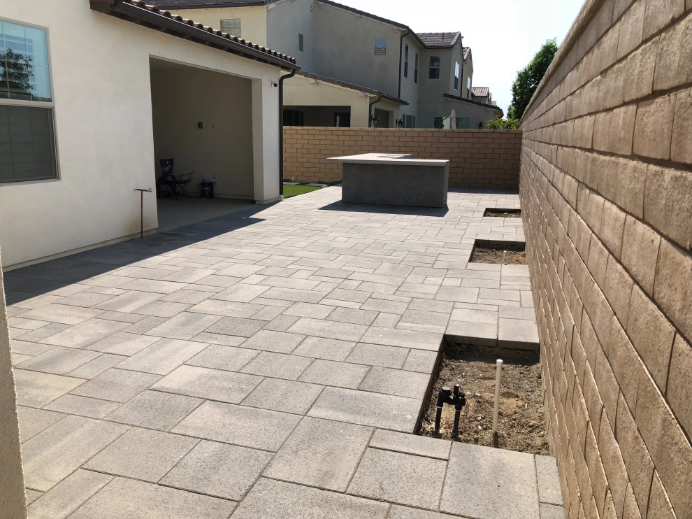 Porcelain and Pavers by Drip DTS Design And Build - Photo 10