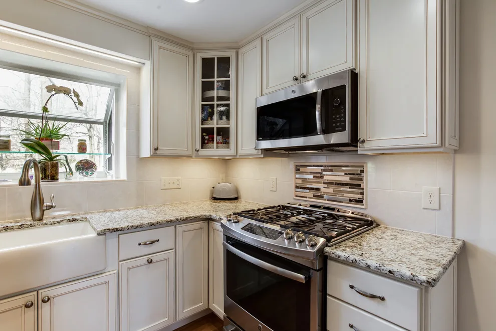 Springfield Traditional Kitchen by Foster Remodeling Solutions, Inc. - Photo 4