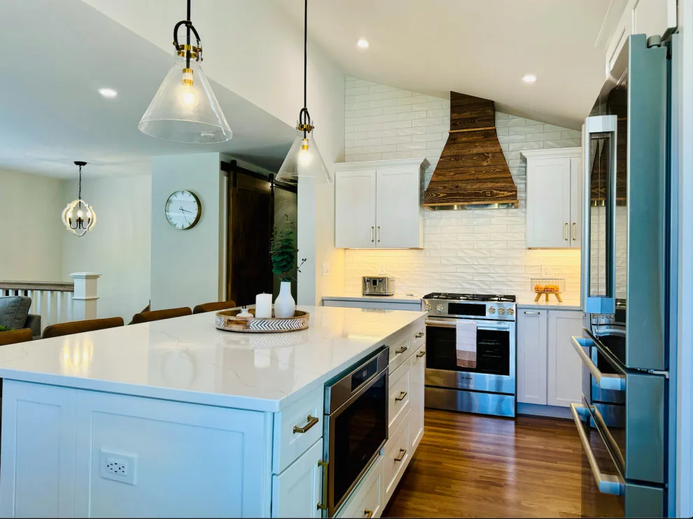 Stoughton Renovation by Quinlan And Company - KITCHEN & BATH WORKS - Photo 3