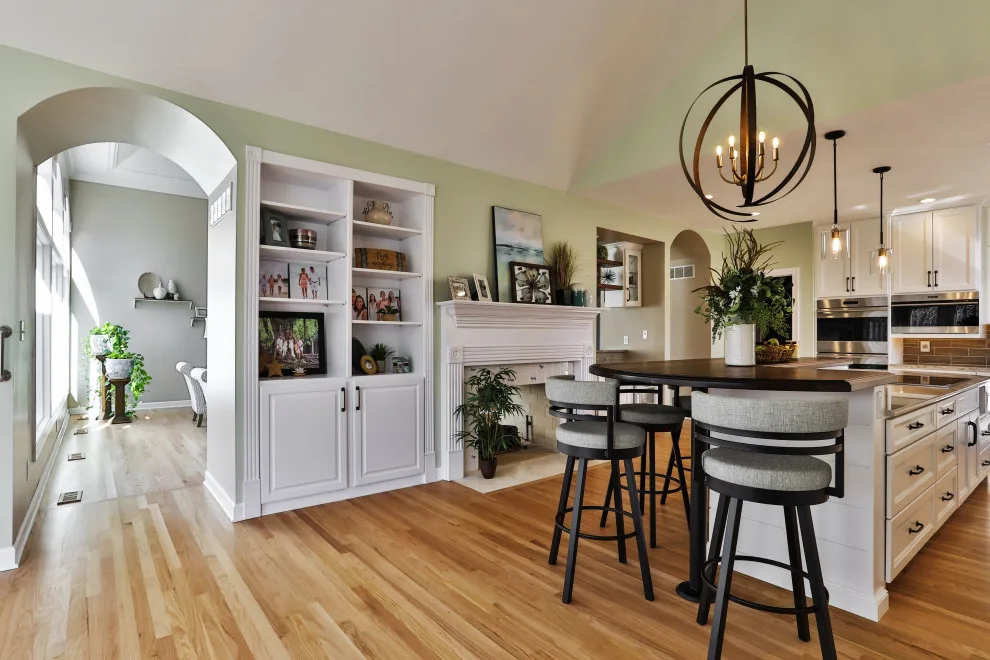Impressive Open Kitchen by Callier & Thompson Kitchens, Baths And Appliances - Photo 8