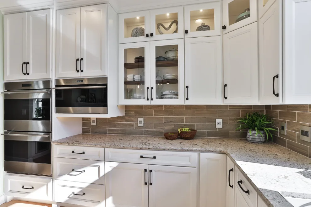Impressive Open Kitchen by Callier & Thompson Kitchens, Baths And Appliances - Photo 12