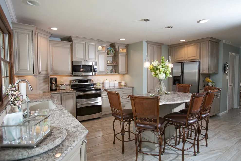 Gorgeous Taupe Kitchen in Glencoe by Callier & Thompson Kitchens, Baths And Appliances - Photo 4