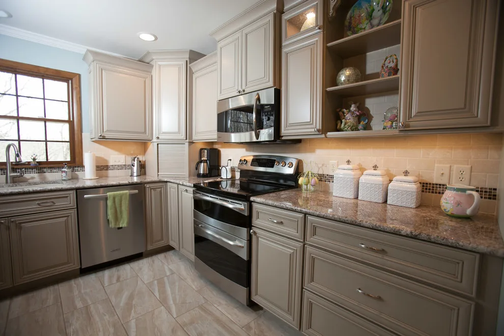 Gorgeous Taupe Kitchen in Glencoe by Callier & Thompson Kitchens, Baths And Appliances - Photo 3