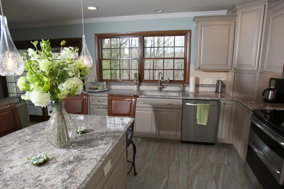 Gorgeous Taupe Kitchen in Glencoe by Callier & Thompson Kitchens, Baths And Appliances - Photo 5