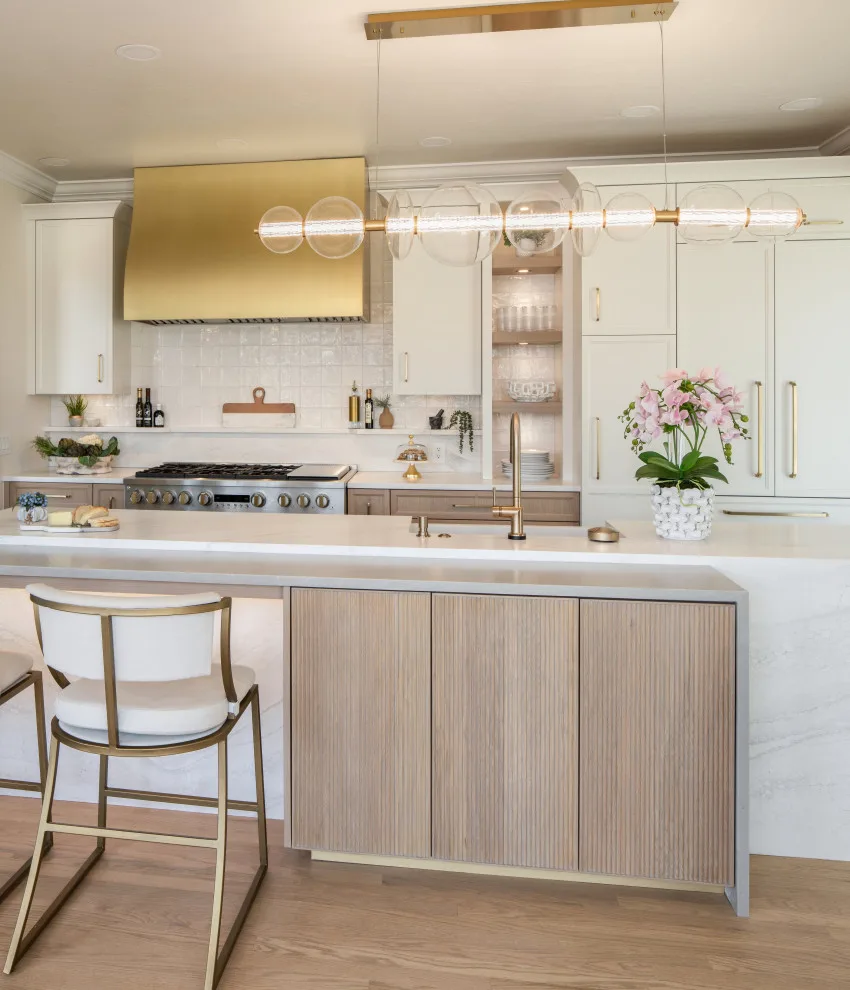 Elegant Transitional Kitchen Renovation in Oak Tree, Edmond by Edmond Kitchen & Bath LLC - Photo 2