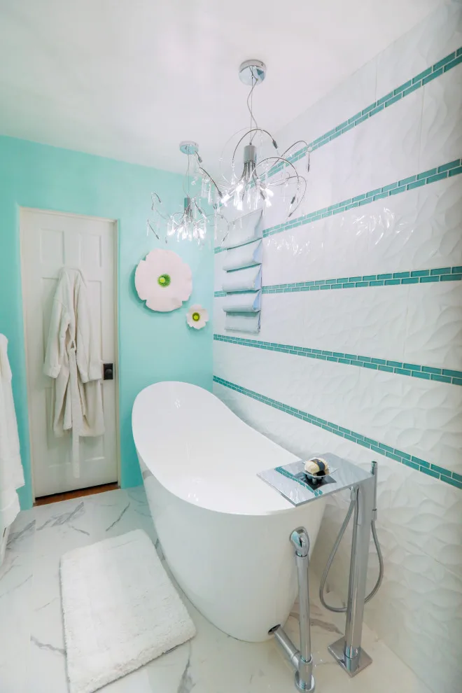 Suzanne's Kitchen and Bathroom Renovation by Poulin Design Center - Photo 32