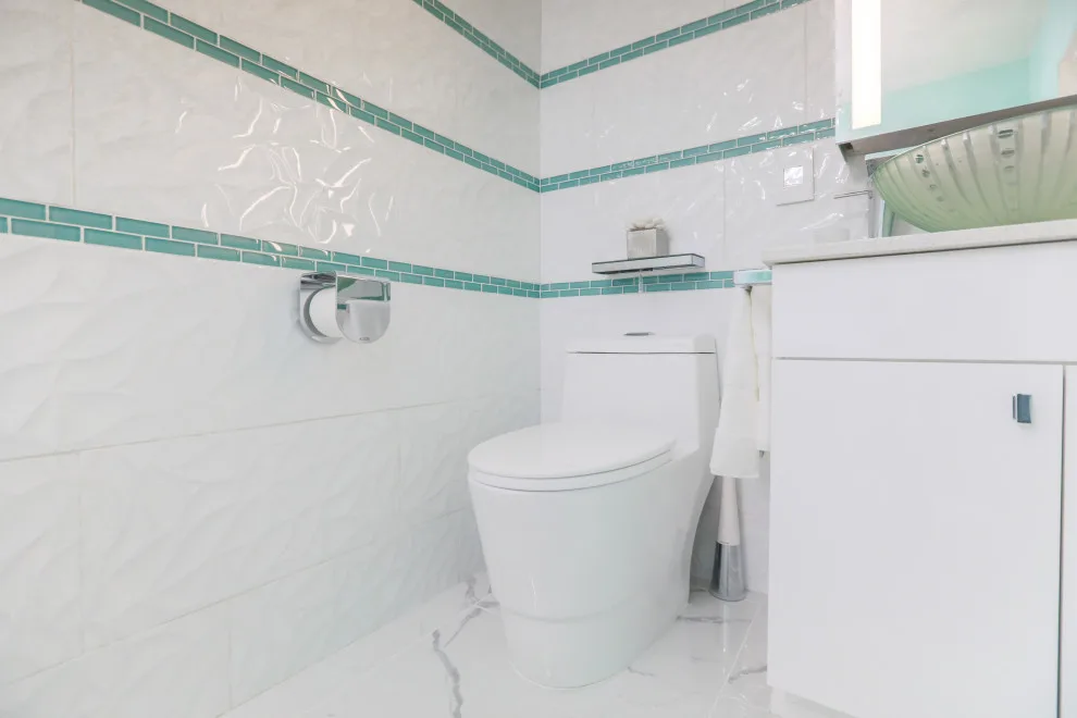 Suzanne's Kitchen and Bathroom Renovation by Poulin Design Center - Photo 20