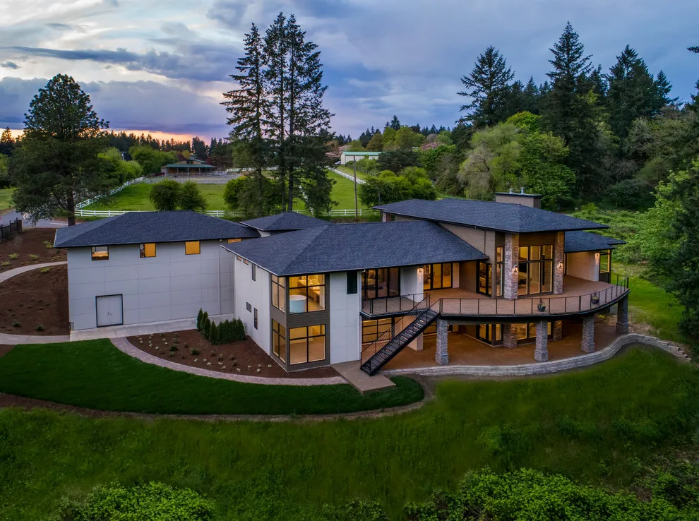 Sweetbriar | Custom Home in West Linn by Mountainwood Homes - Photo 17