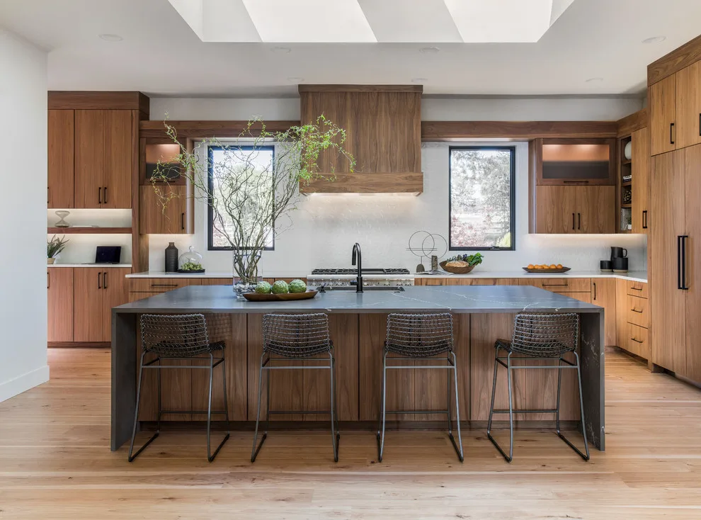 Sweetbriar | Custom Home in West Linn by Mountainwood Homes - Photo 13