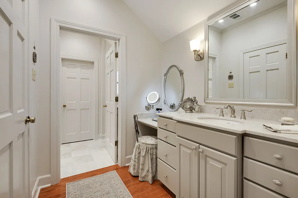 Tara's Bedroom and Bathroom Renovation by Spencer's Contracting LLC - Photo 7