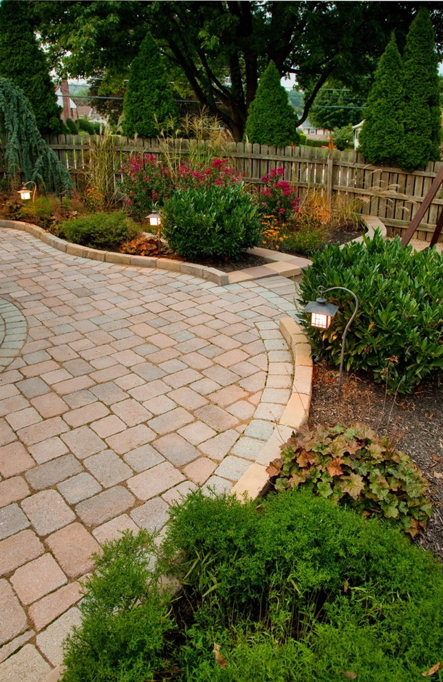 Denver, PA Project 2 by Earth, Turf, & Wood, Inc. - Photo 6