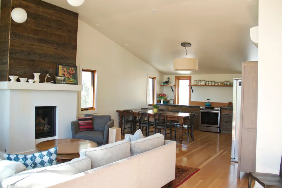 The Contemporary Traditional Mountain Residence by Carlton Builders - Photo 2