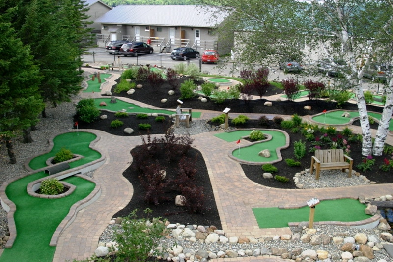 Miniature Golf Course by Earth, Turf, & Wood, Inc. - Photo 7