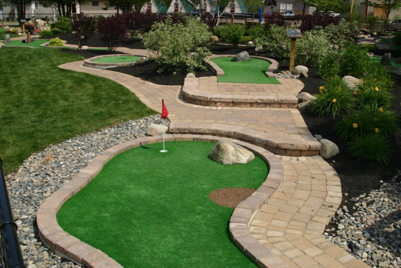 Miniature Golf Course by Earth, Turf, & Wood, Inc. - Photo 11