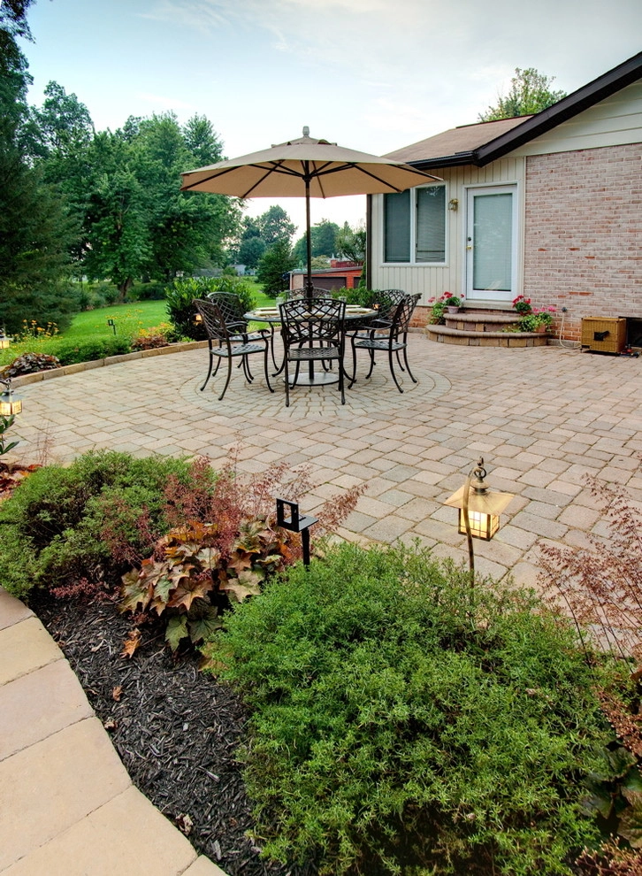 Denver, PA Project 2 by Earth, Turf, & Wood, Inc. - Photo 3