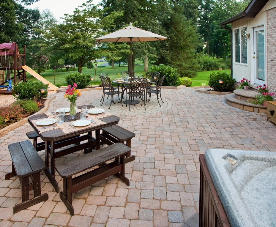 Denver, PA Project 2 by Earth, Turf, & Wood, Inc. - Photo 8