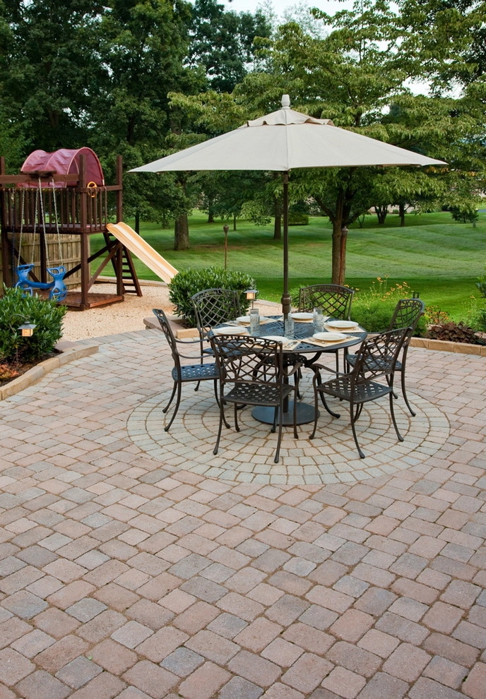 Denver, PA Project 2 by Earth, Turf, & Wood, Inc. - Photo 10