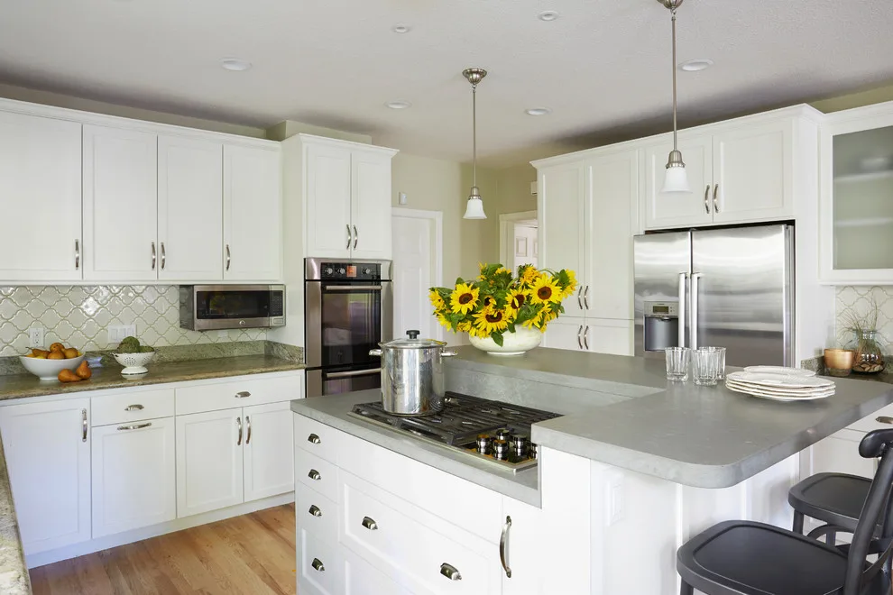 Classic Kitchen Facelift by Custom Kitchens By John Wilkins, Inc. - Photo 6