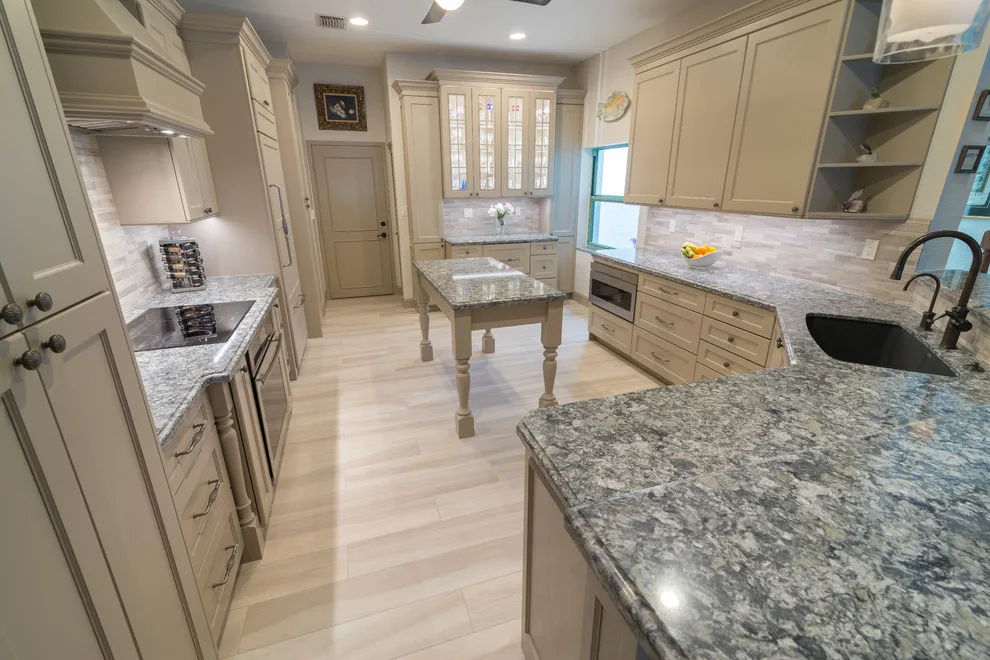 Fort Lauderdale Traditional Kitchen Renovation by Allied Kitchen, Bath, Home And Outdoor Living - Photo 2