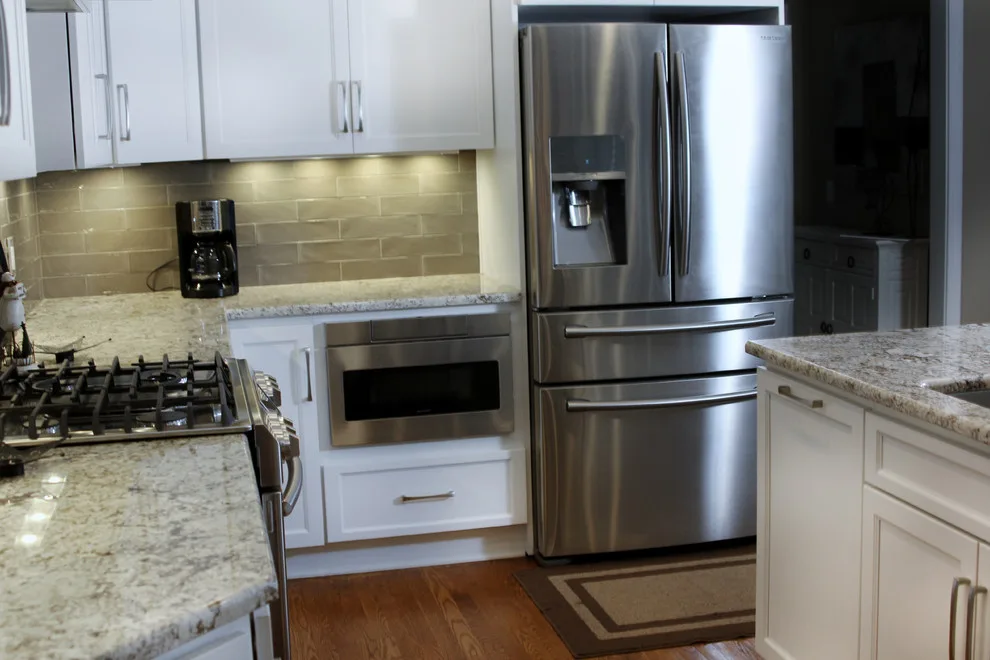 Classic White Kitchen with Curved Island by Stone Kitchens - Photo 2