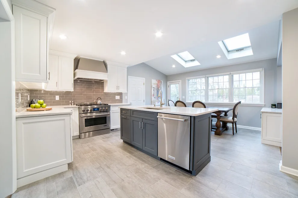 Contrasting Transitional Kitchen by Robinwood Kitchens - Photo 6