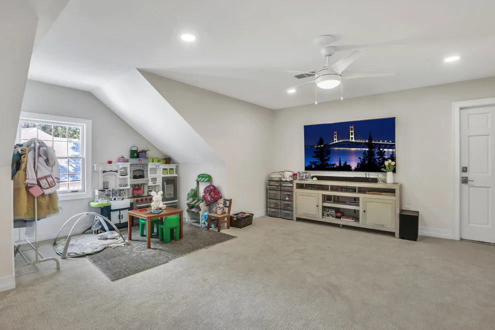 Country Home for Families by BeeTree Homes - Photo 30