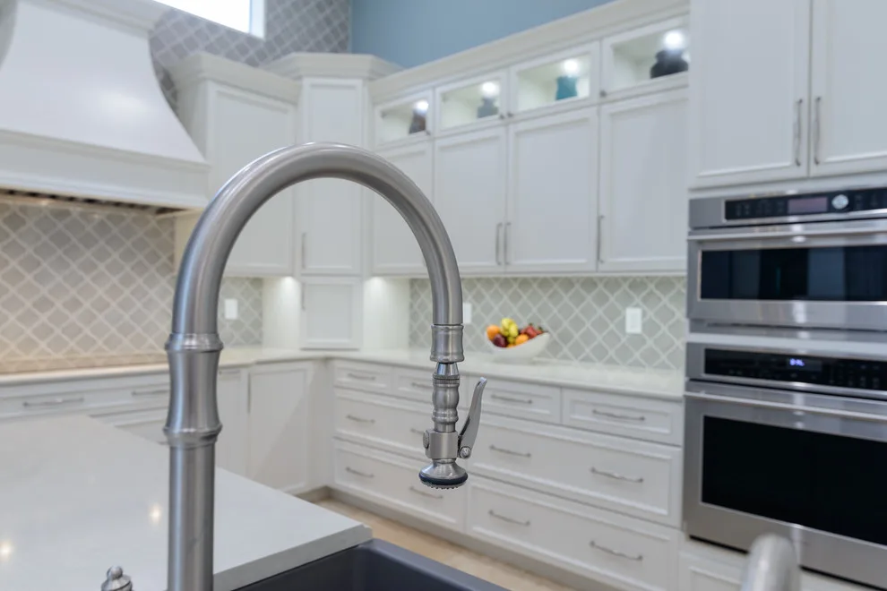 Weston, FL Kitchen and Bar Renovation by Allied Kitchen, Bath, Home And Outdoor Living - Photo 9