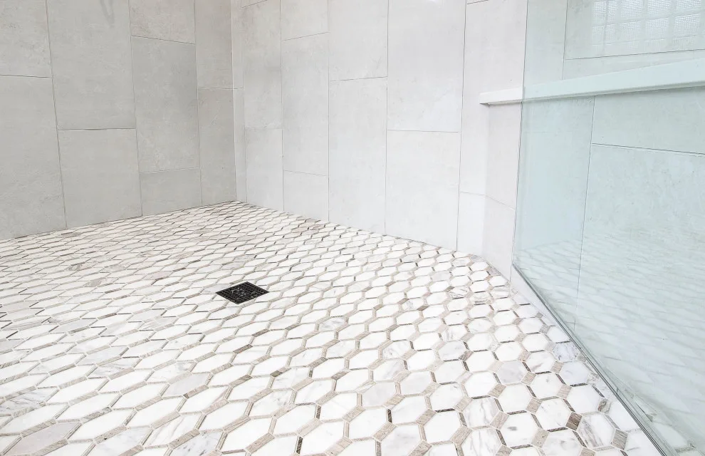 Trenholm Main Bathroom by Capital Kitchen & Bath - Photo 20