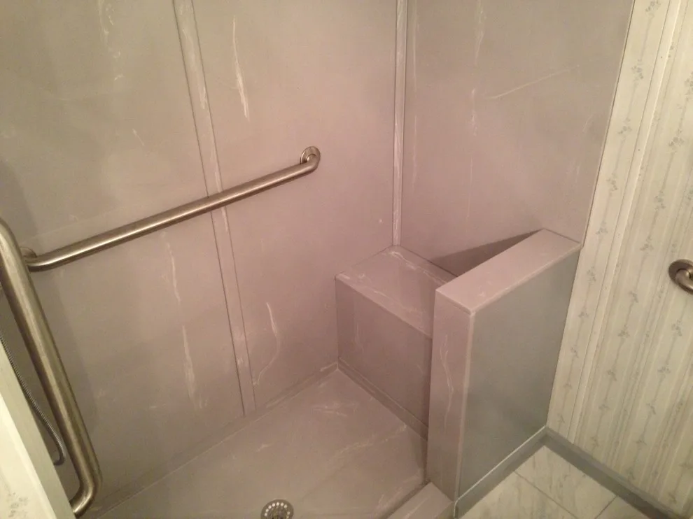 Bathtub replacement by In A Week. Guaranteed - Photo 2
