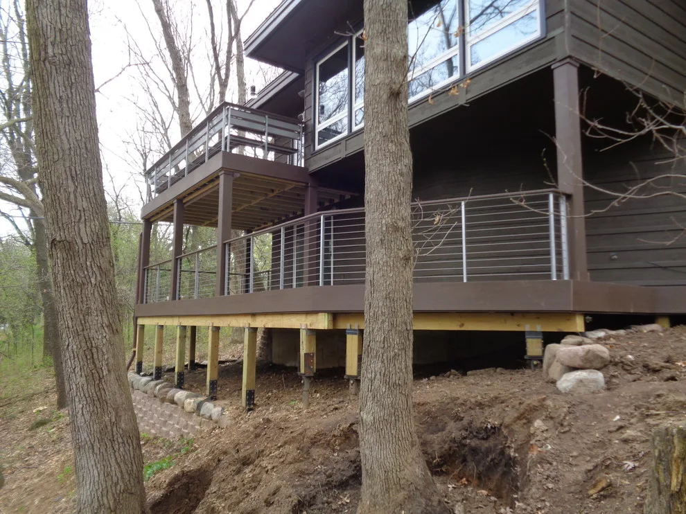 Two-Level Deck by Tony Trapp Remodeling LLC - Photo 4