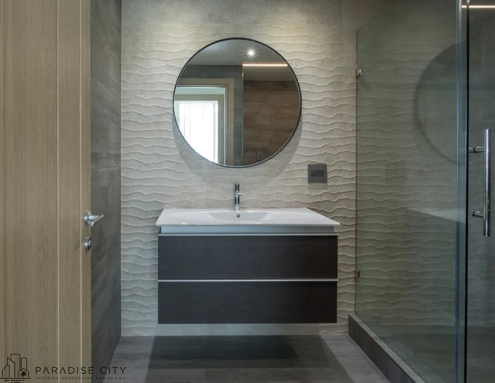 Dual Texture Bathroom by Paradise City - Photo 3
