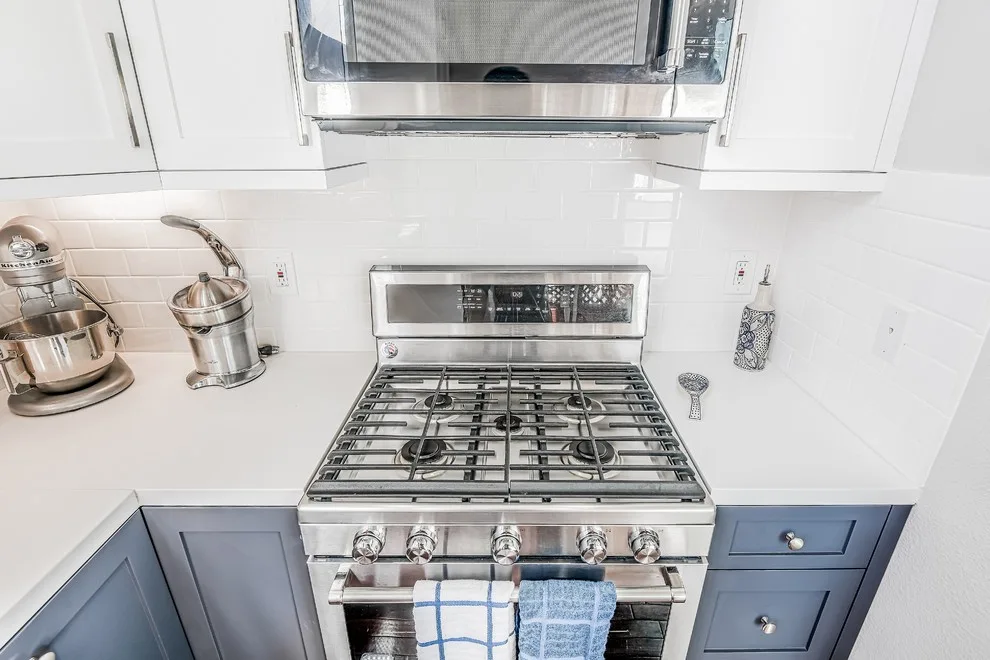 Two-Tone Cabinet Kitchen Renovation in Mountain View by Visionary Home Remodeling Inc. - Photo 8