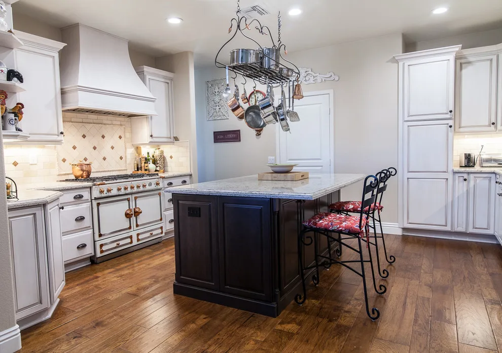 Dual Hue Kitchens by Kitchens Etc. Of V.C. - Photo 7