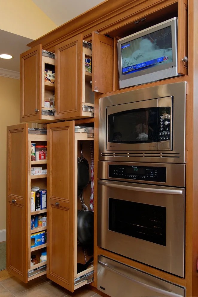 Dual-hued Classic by Dovetailed Kitchens - Photo 3