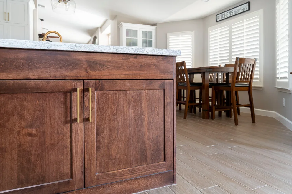 Radiant and Stylish Makeover for this Palmdale Kitchen by Lenton Company, Inc. - Photo 10