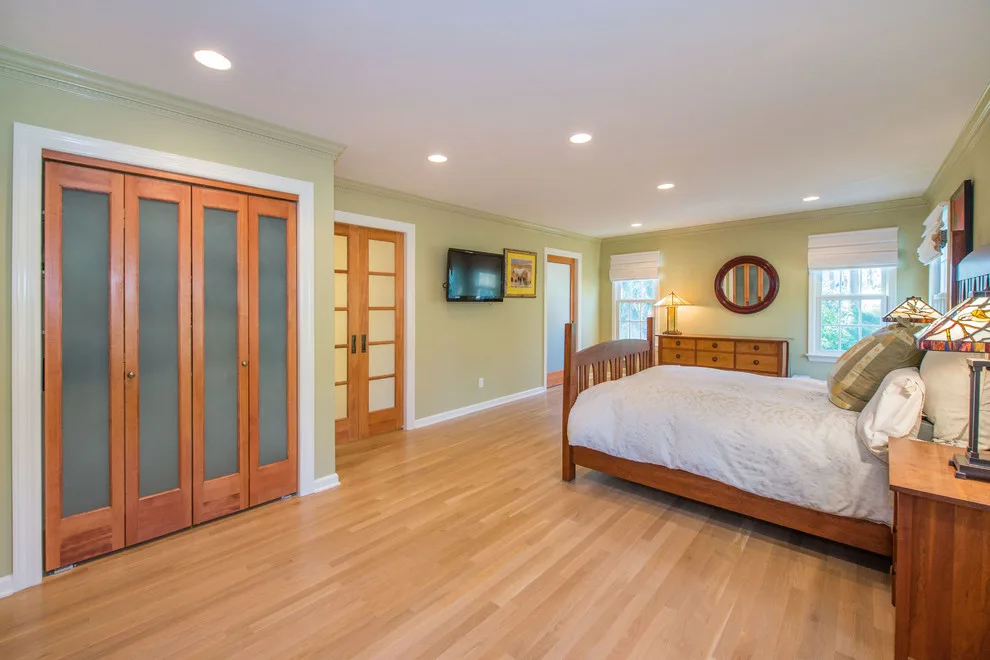 Comprehensive Design Renovation for Master Suite and Bathroom by JMC Home Remodeling - Photo 4