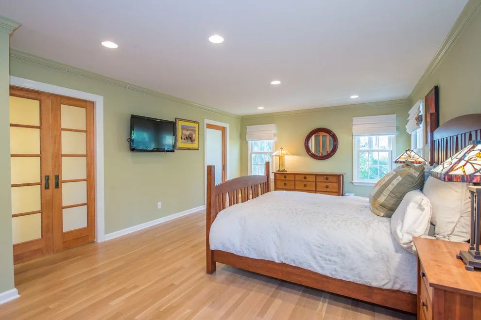 Comprehensive Design Renovation for Master Suite and Bathroom by JMC Home Remodeling - Photo 5