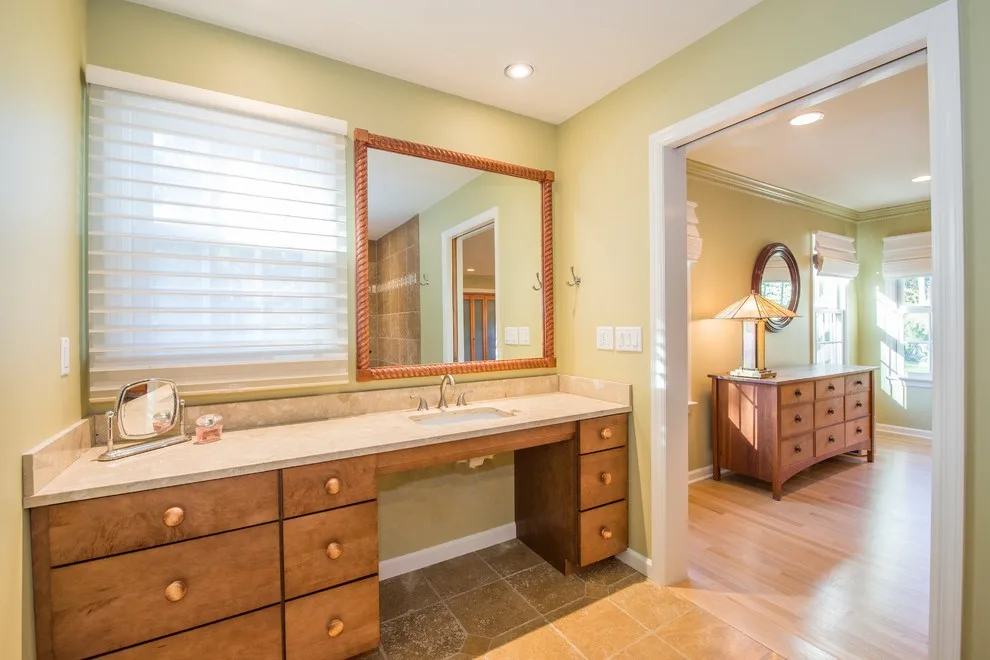 Comprehensive Design Renovation for Master Suite and Bathroom by JMC Home Remodeling - Photo 6