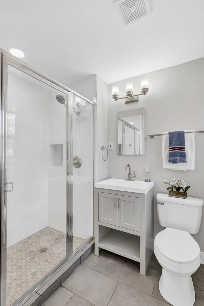 Apex Homes - Photo 11