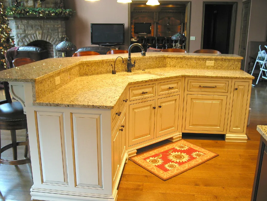 Revamped Italianate Kitchen by Stone Kitchens - Photo 5