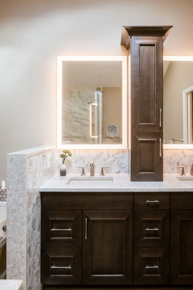 Upper Arlington Restroom by Dream Baths By Kitchen Kraft - Photo 9
