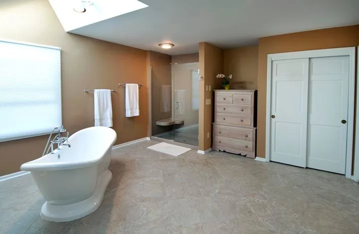 Upper Arlington Main Bathroom by Simple Bath & Simple Kitchen - Photo 4