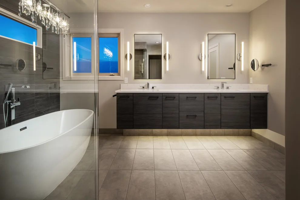 City Style Main Bathroom by HC Remodel & Design - Photo 3
