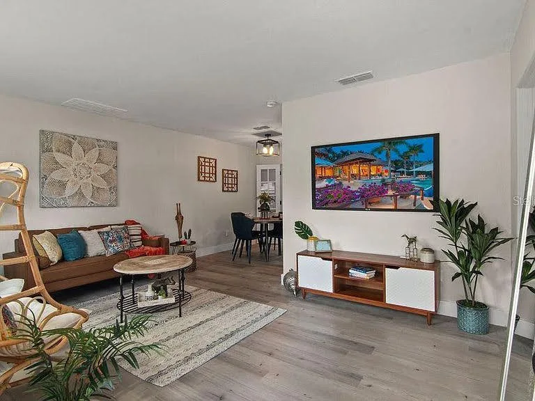 Valencia Home Renovation by Beauty Home Remodeling - Photo 6