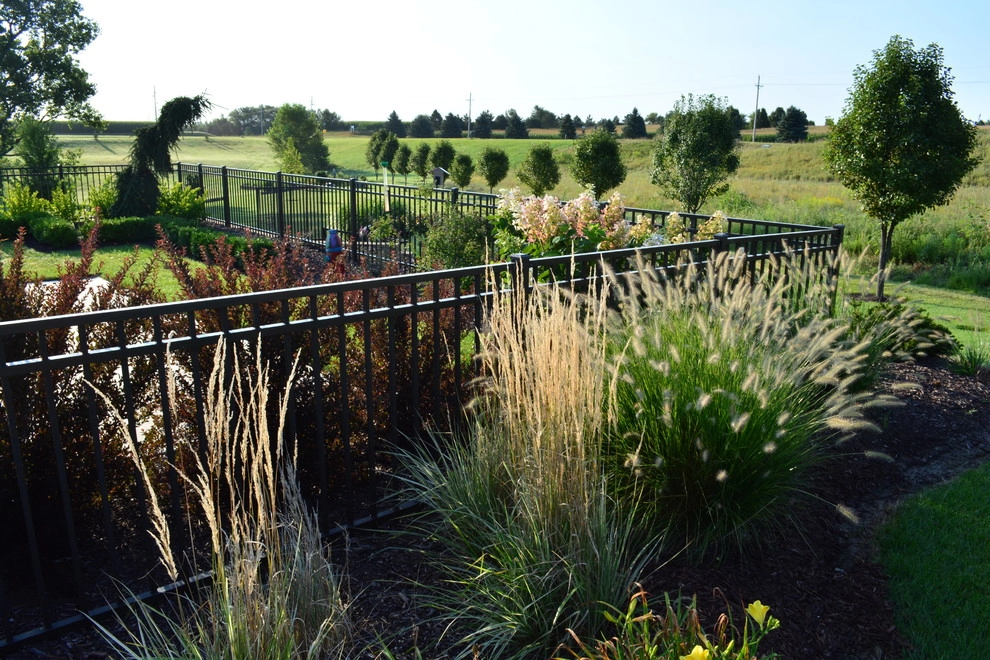 Rustic Hillside Estate by Breaking Ground - Photo 13