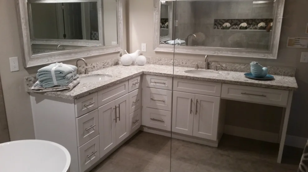 Countertop and Shaker Cabinets by HomRem LLC - Photo 2